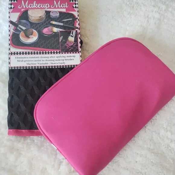 Makeup Mat & Bag Set with Free Gift!! - Picture 2 of 6